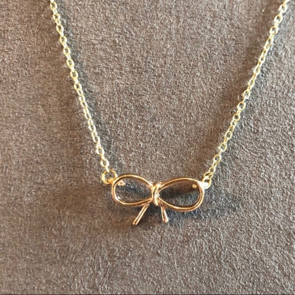 Sweet Gold bow necklace